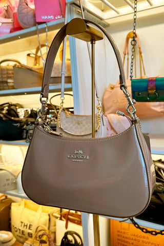 Cartera Coach Teri Shoulder Bag in Spazzolat Brown