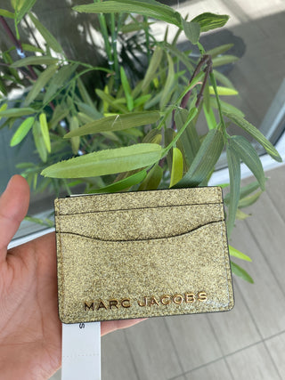 Tarjetero Dorado Marc Jacobs