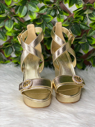 Sandalias Michael Kors Carmen Wedge Pame Gold