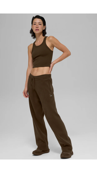 Polera Alo Yoga Goddes Ribbed Cafe