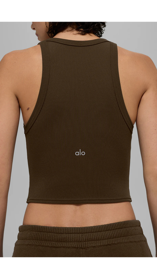 Polera Alo Yoga Goddes Ribbed Cafe