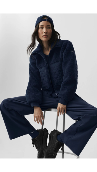 Chaqueta Alo Yoga Sherpa Navy