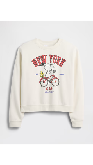 Sweater Gap Snoopy Cycling Cream