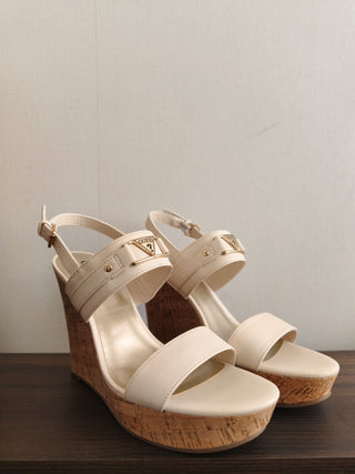 Sandalias Guess Vainilla