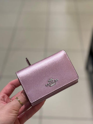 Billetera Coach Micro Metallic Pink