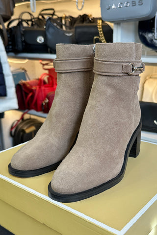 Botines Michael kors CARSON HEELED BOOTIE  LEATHER  driftwood