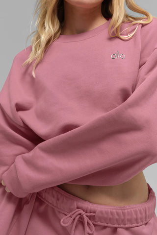 Poleron Alo Yoga Cropped Accolade Crewneck Wild Rose