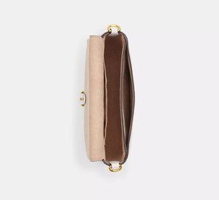 Cartera Coach Amelia pebbled leather/Gold/Chalk