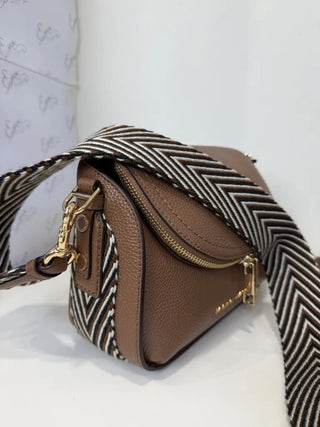 Crossbody Marc Jacobs The Groove Leather Mini Messenger Bag in Cognac