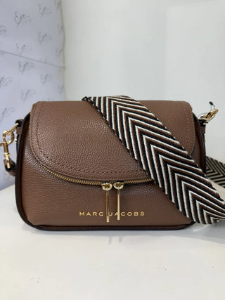 Crossbody Marc Jacobs The Groove Leather Mini Messenger Bag in Cognac