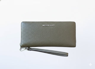 Billetera Michael Kors Jet Set Travel LG Continental Pebbled Leather Wallet Olive/Silver